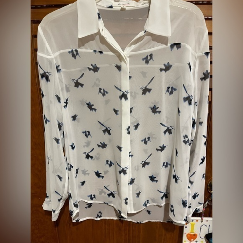 Sheer Vince Camuto bird button down shirt